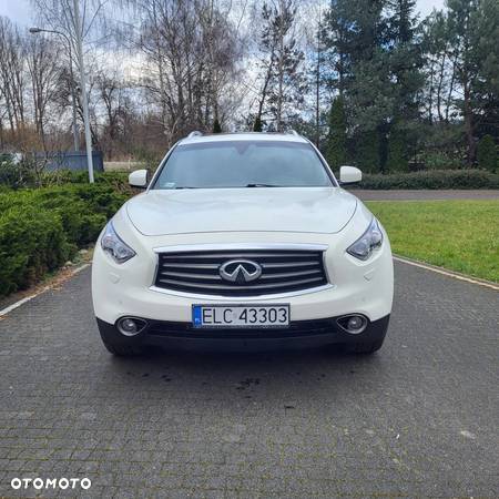 Infiniti QX70 - 3