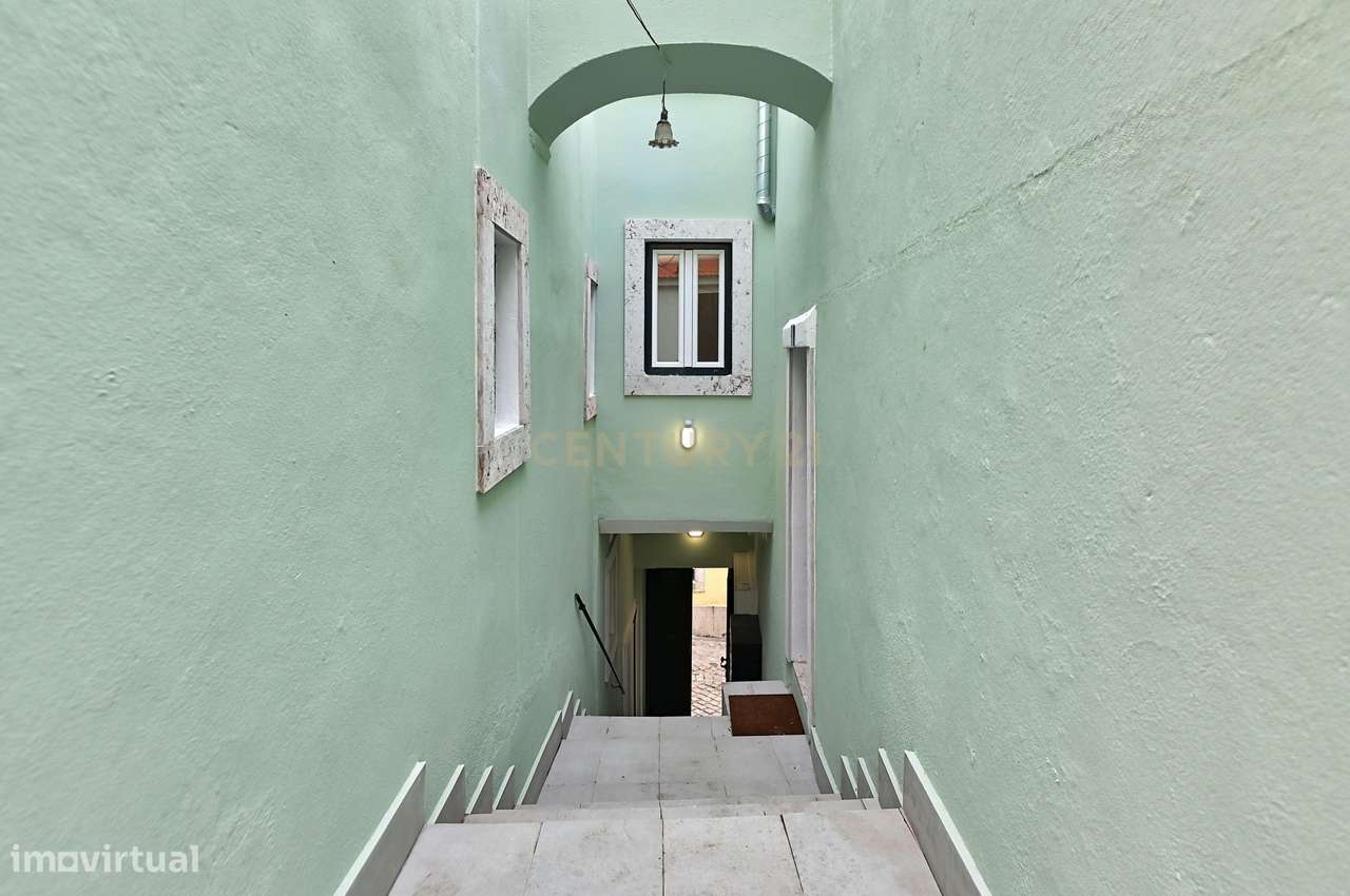 Excelente oportunidade em Arroios, T1 para venda remodelado.-0