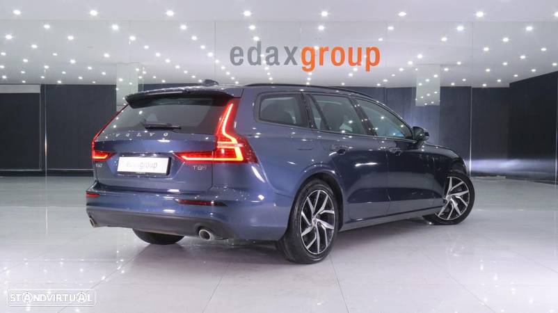 Volvo V60 2.0 T8 AWD TE Momentum - 3