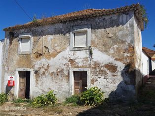 Moradia para reconstruir, Vila Verde dos Francos