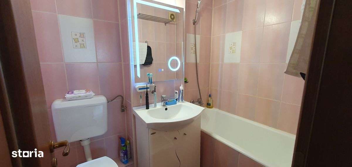 Titan, Nicolae Grigorescu, Metrou - Imagine principală: 3/13