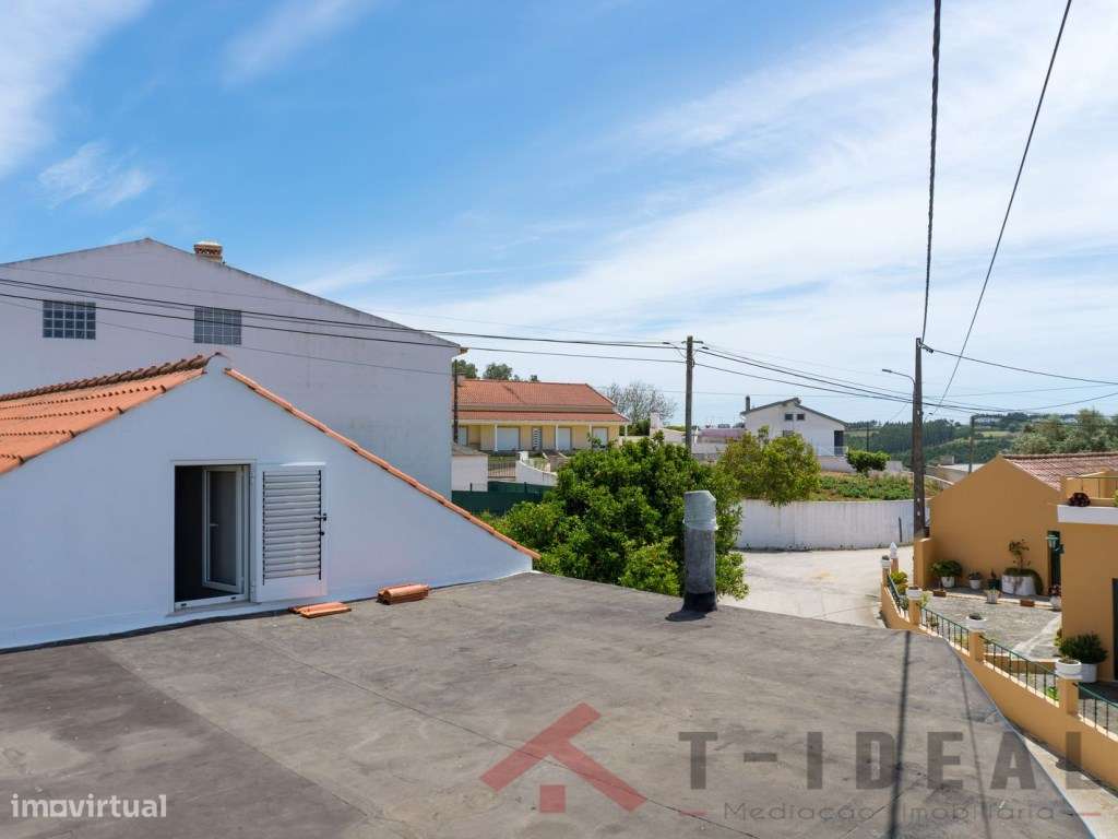 Moradia Renovada Perto Praias-45