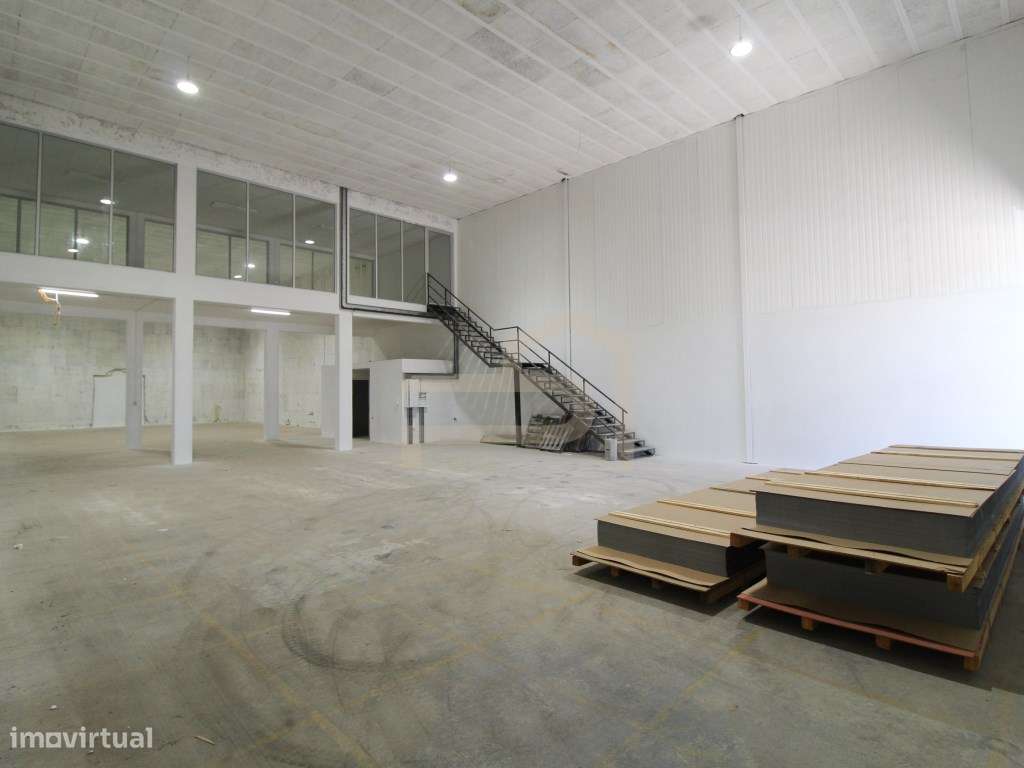 Arrenda-se Armazém - Grande imagem: 4/11