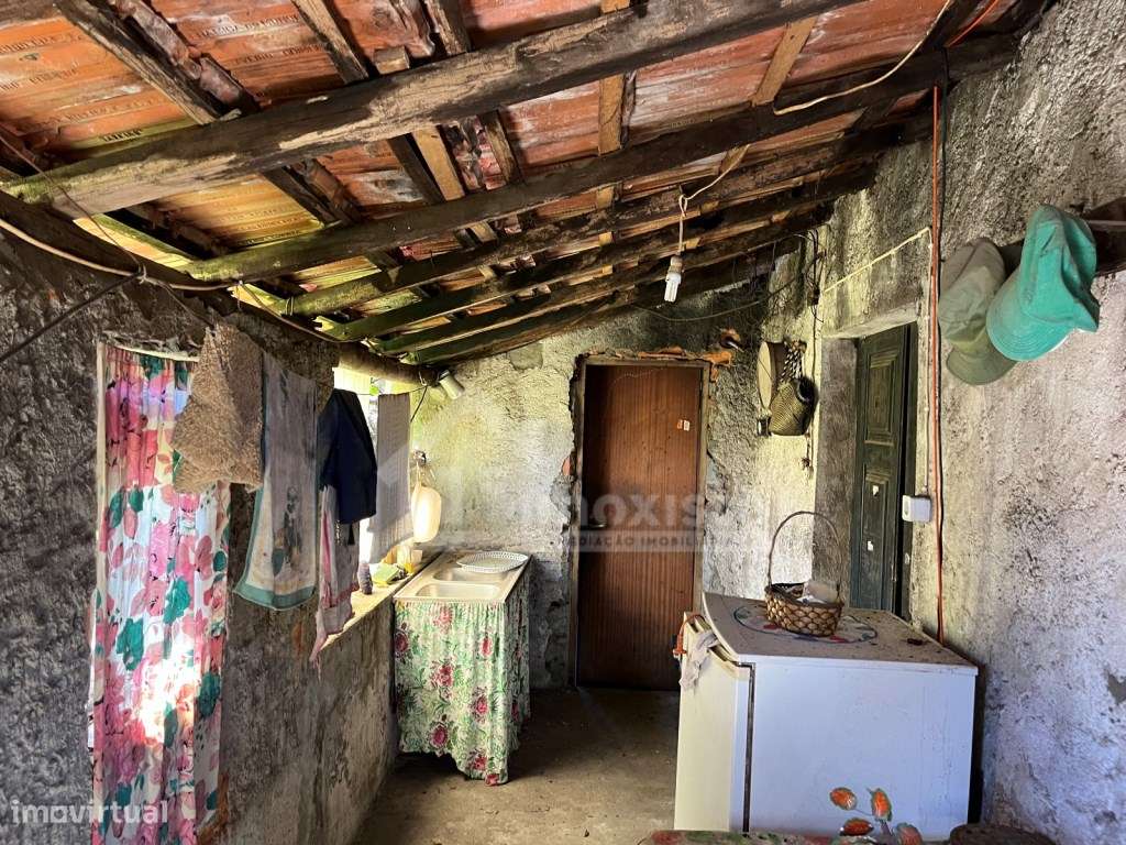 Moradias T4 e T0 em Figueiró dos Vinhos-19