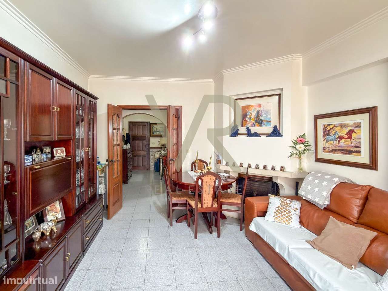 Oportunidade em Massamá: T3 Luminoso a 3 Minutos da Estação - Grande imagem: 4/30