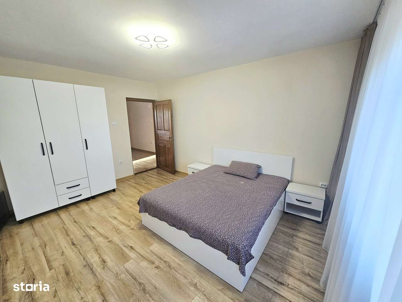 Dau în chirie casă duplex în Sânmartin - Imagine principală: 3/11