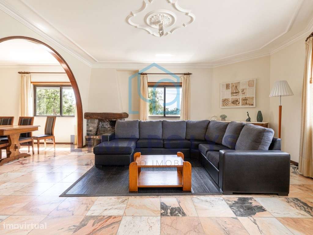 Moradia T4 com Vista Mar a 50m da Praia - Oportunidade Única!-5