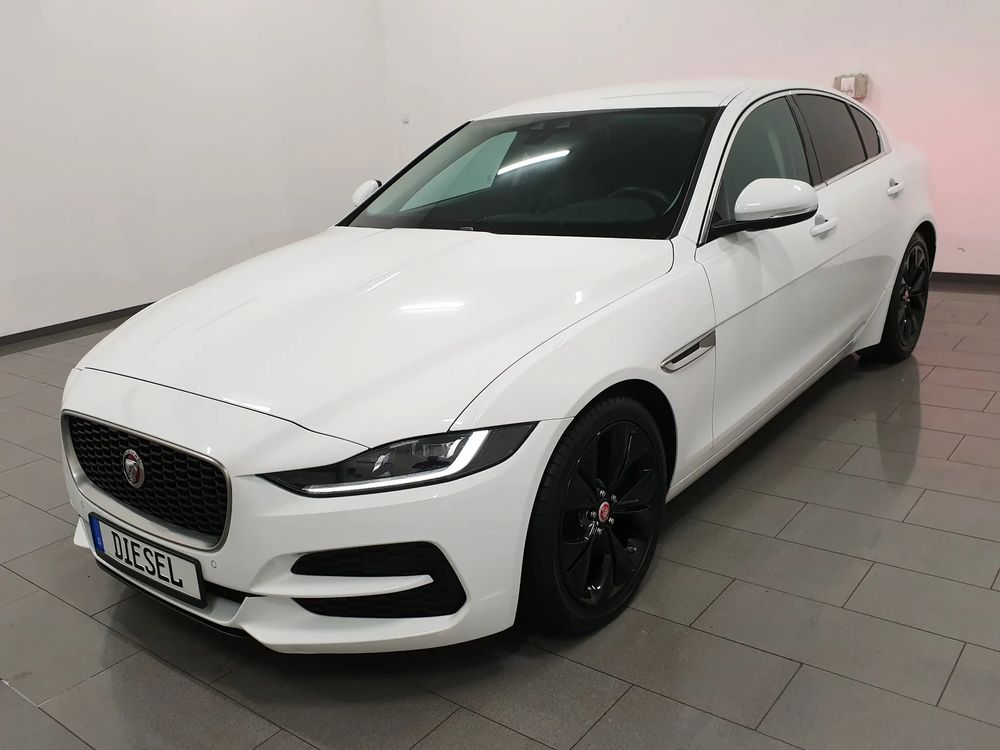 Jaguar XE 2.0 D180 SE 2020