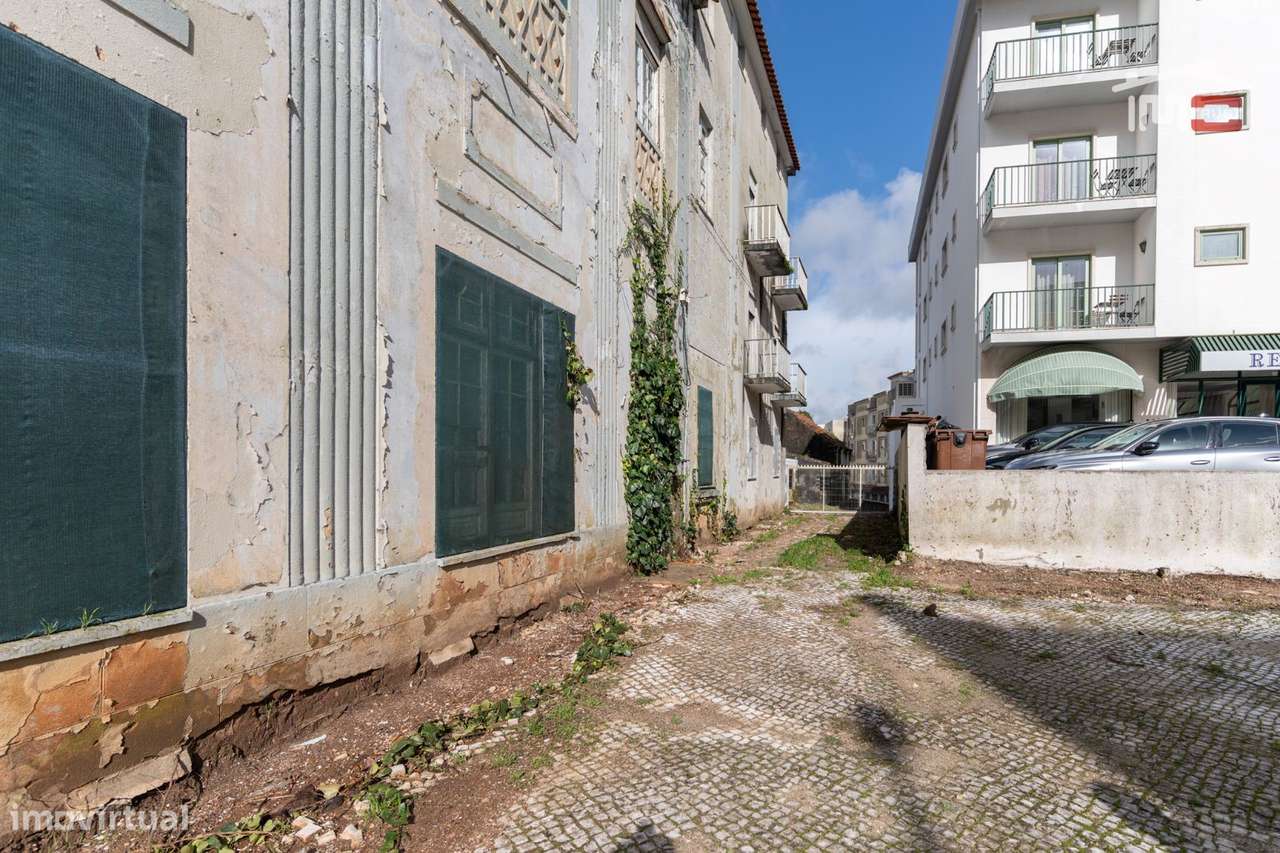 PREDIO PARA RECUPERAR A 300 METROS DO SANTUARIO DE FÁTIMA COM AREA ...-16