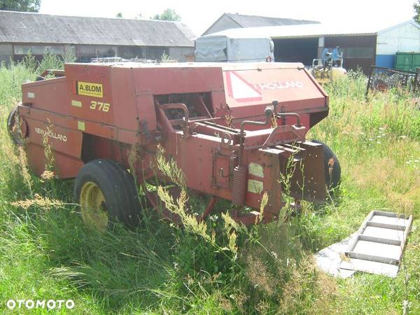 New Holland 376 prasa - 4