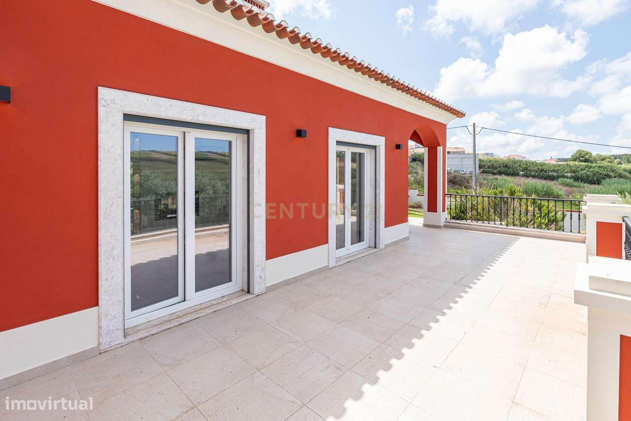 Moradia T6 de Luxo - 924 m² - Piscina -  São Pedro da Cadeira - Nova-17