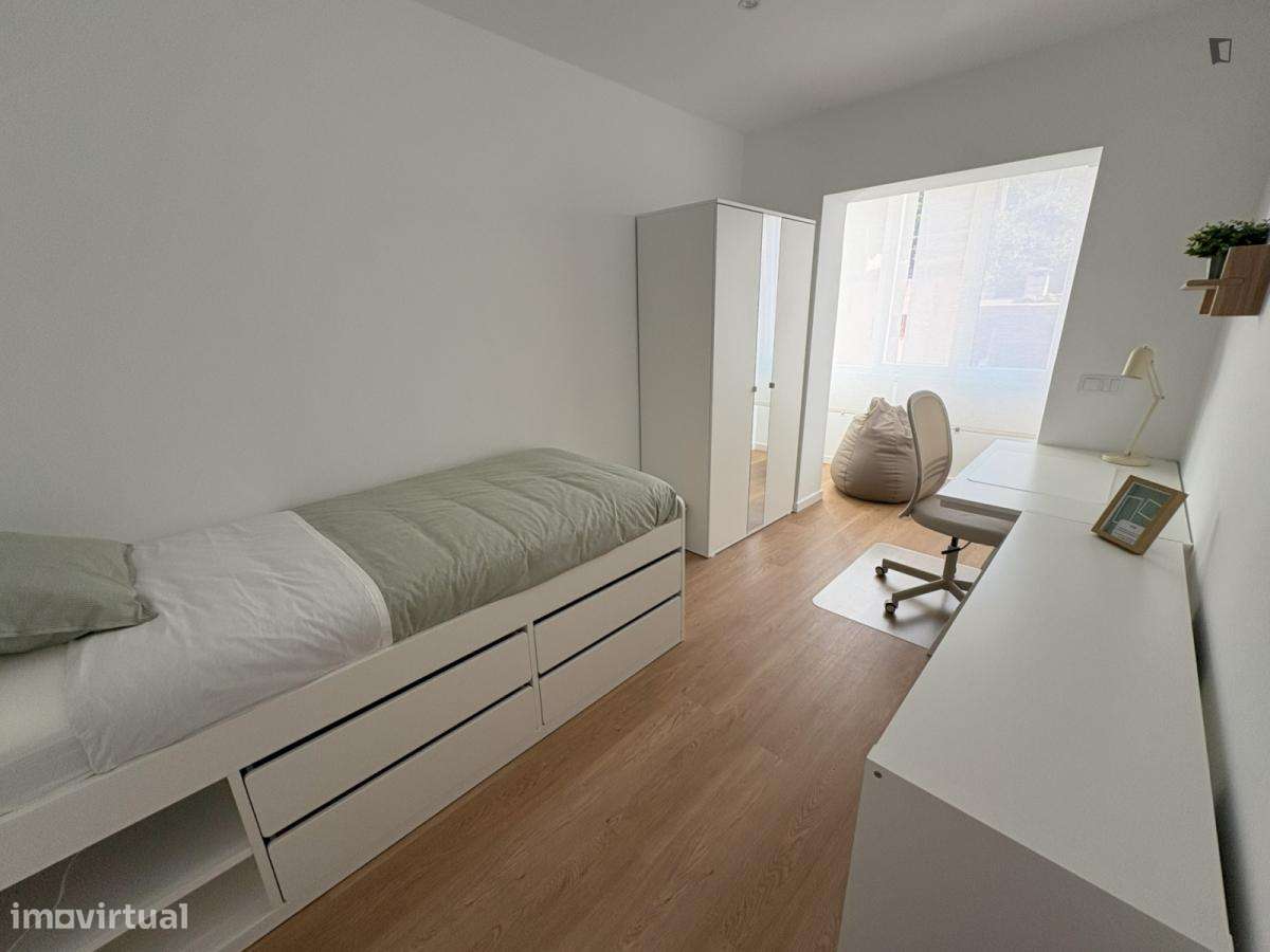 Quarto - localizado em Amadora Lisbon - Grande imagem: 4/6