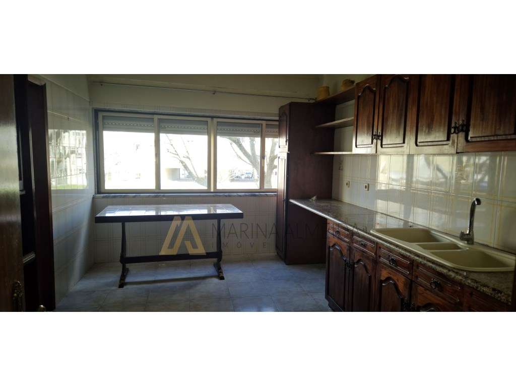 Apartamento t3 com 105m2, com zona de lavandaria, 2 varandas, e arr...-10