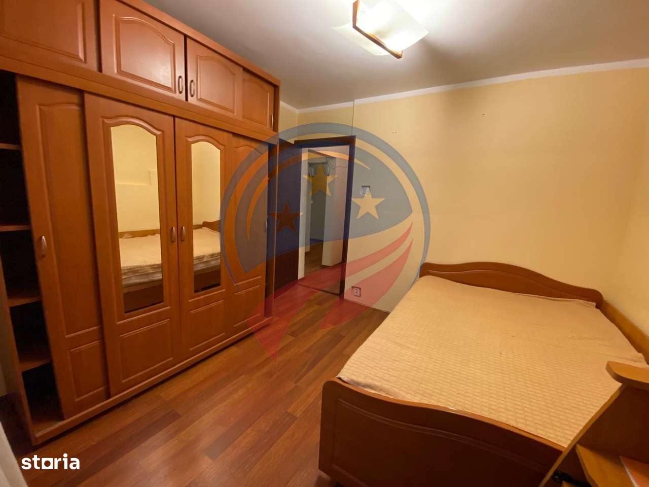 APARTAMENT 4 CAMERE SARARI DECOMANDAT - Imagine principală: 4/10