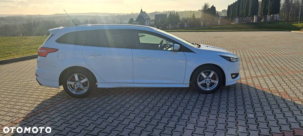 Ford Focus 1.0 EcoBoost Titanium ASS - 4