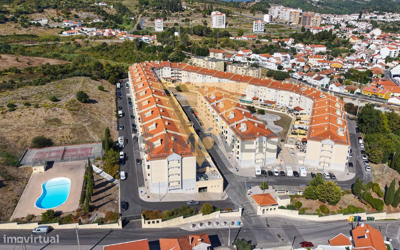Apartamento T3 no condomínio Horta Dos Vimes em Alenquer-57