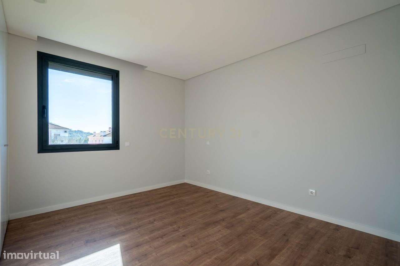 Apartamento T3 - Empreendimento Gardens - Novo-26