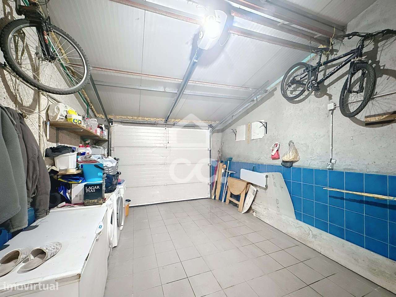 Moradia isolada com quatro quartos , logradouro, garagem , na periferi-7
