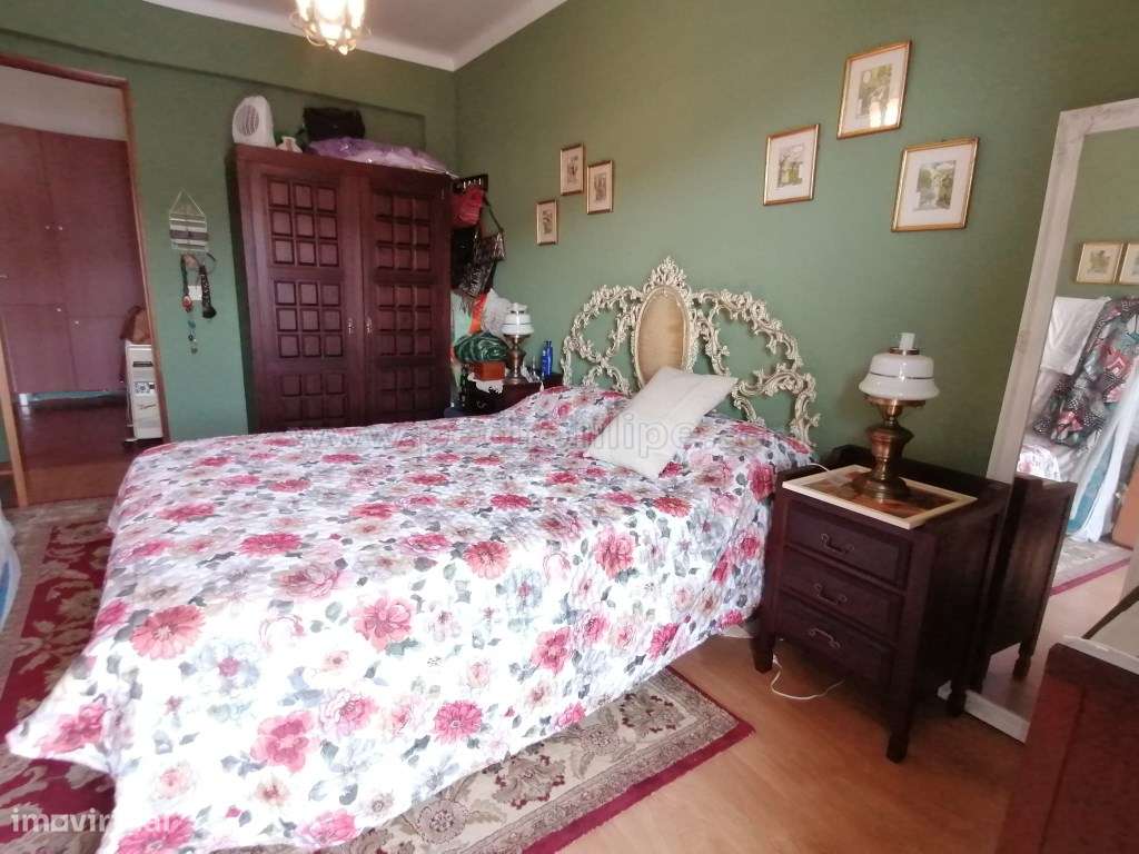 Apartamento T2 em Sesimbra com vista mar e para o castelo-10