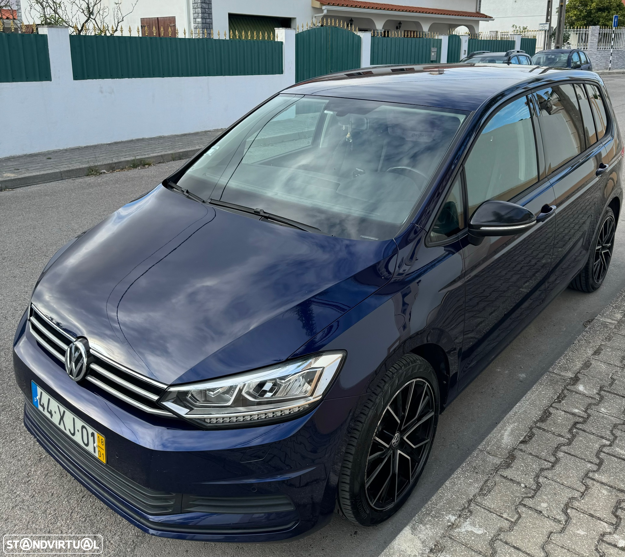 VW Touran 1.6 TDI Confortline - 9