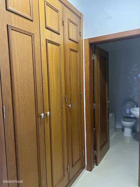 Arrendo T0 com cozinha equipada e contas incluidas - Grande imagem: 5/8