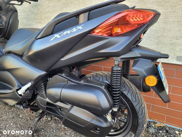 Yamaha X-max - 5