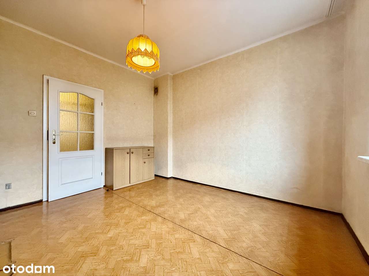 2 pokoje - Stroszek - Pierwsze piętro - Duża kuchnia-8