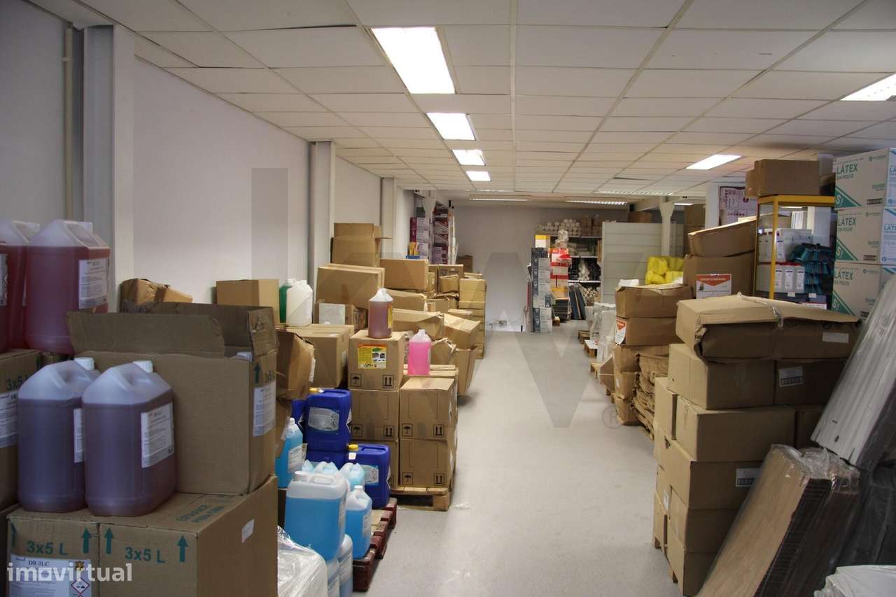 ARMAZÉM MASSAMÁ - ZONA INDÚSTRIAL - Grande imagem: 5/35