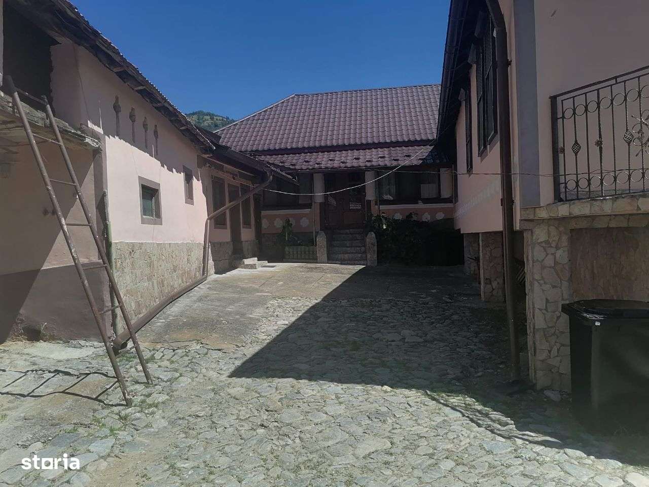 Casa si Teren / Tara Lovistei / Greblesti / - Imagine principală: 1/19