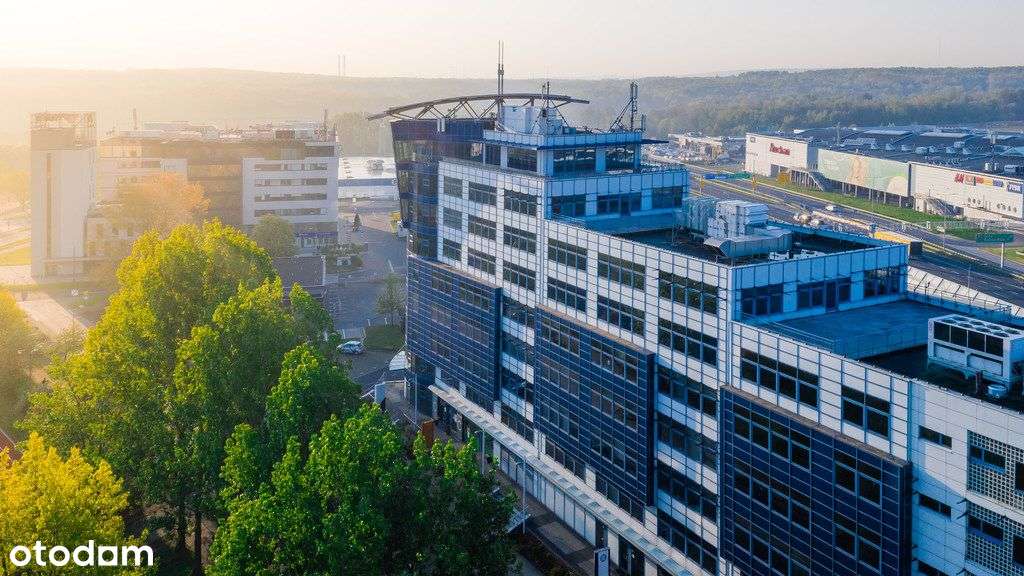 Millenium Plaza przy węźle Murckowskiego - Pełny obrazek: 4/7