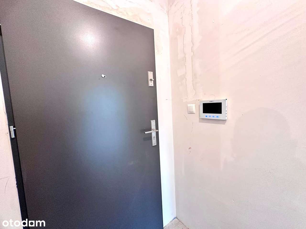 OKAZJA! 3-pokojowy apartament z ogródkiem !-6