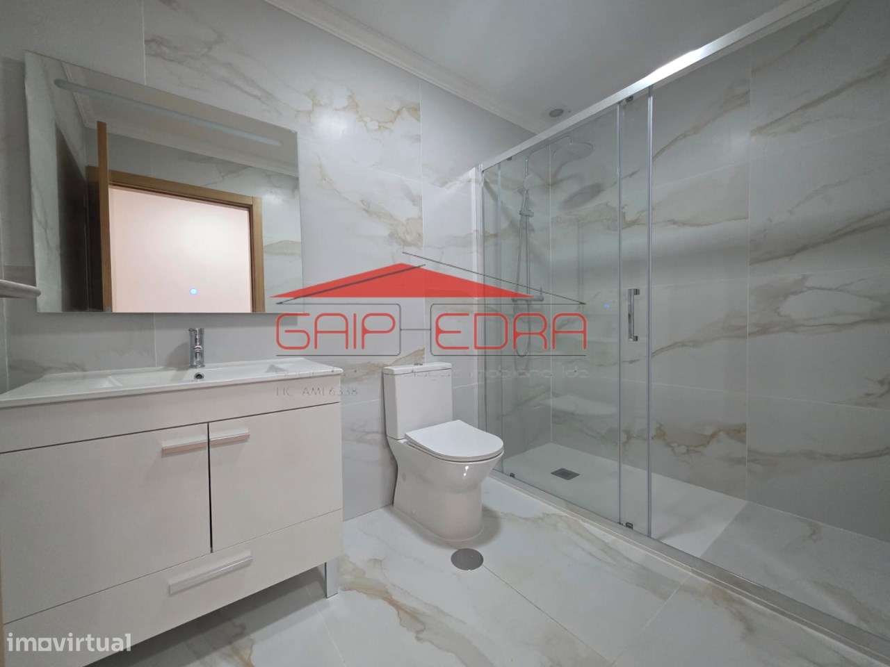 Casa térrea com jardim e terraço reconstruída Aveiro-15