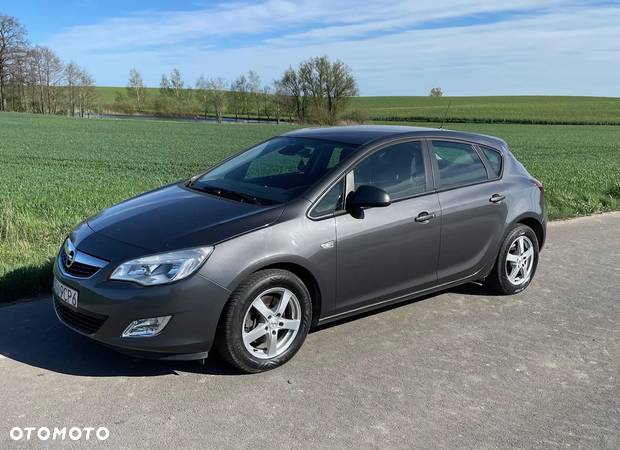 Opel Astra IV 1.7 CDTI Enjoy - 1