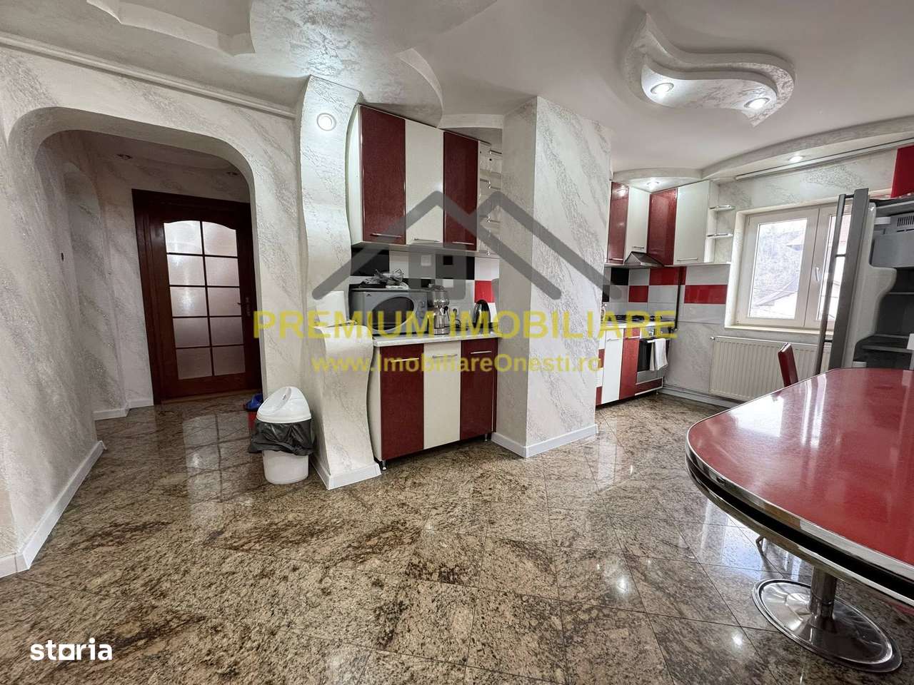 Apartament 3 Camere - Zona MAL - 98 MP-0