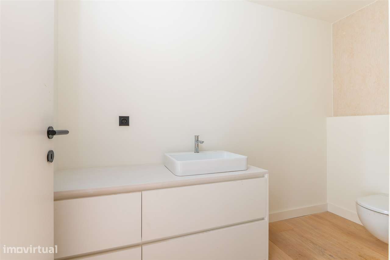 Moradia de Luxo em Birre, com quatro quartos, cada um com a sua casa d - Grande imagem: 5/60