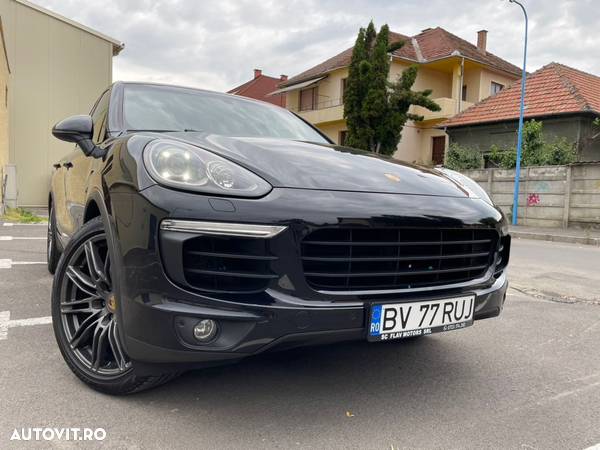 Porsche Cayenne S Hybrid Tiptronic S - 2