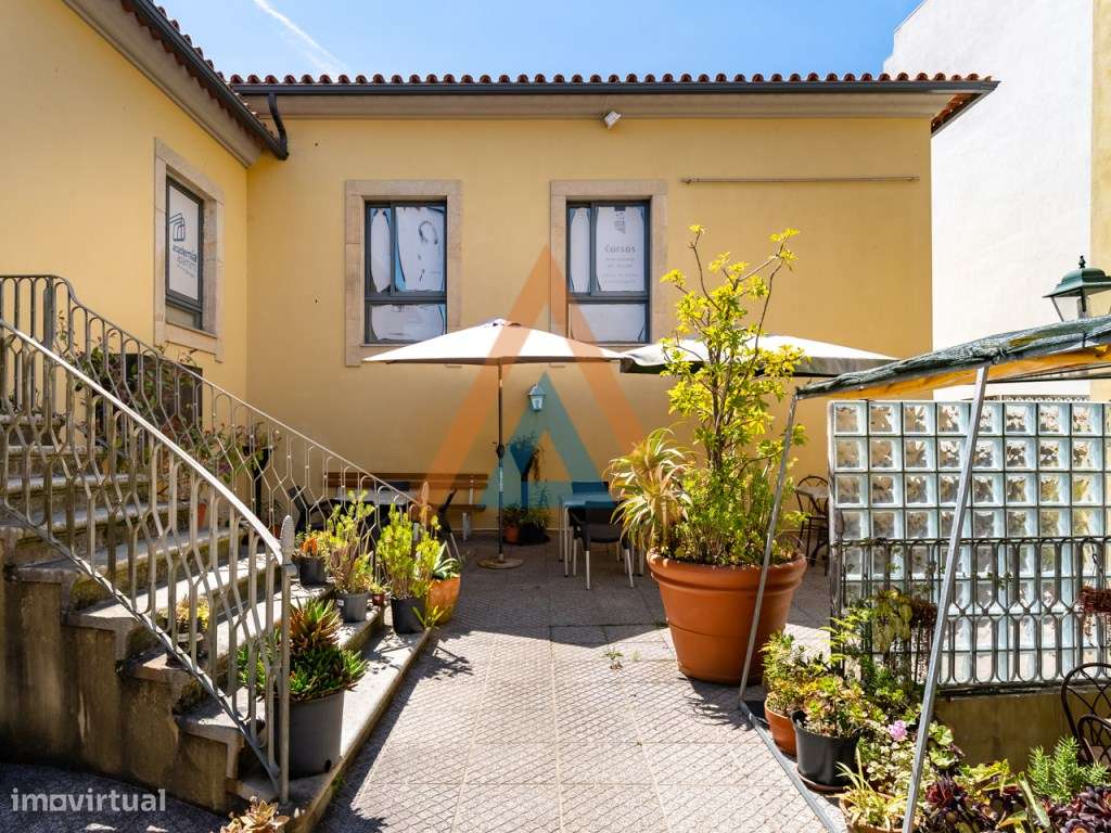 Prédio no coração da cidade da Feira - Grande imagem: 5/60