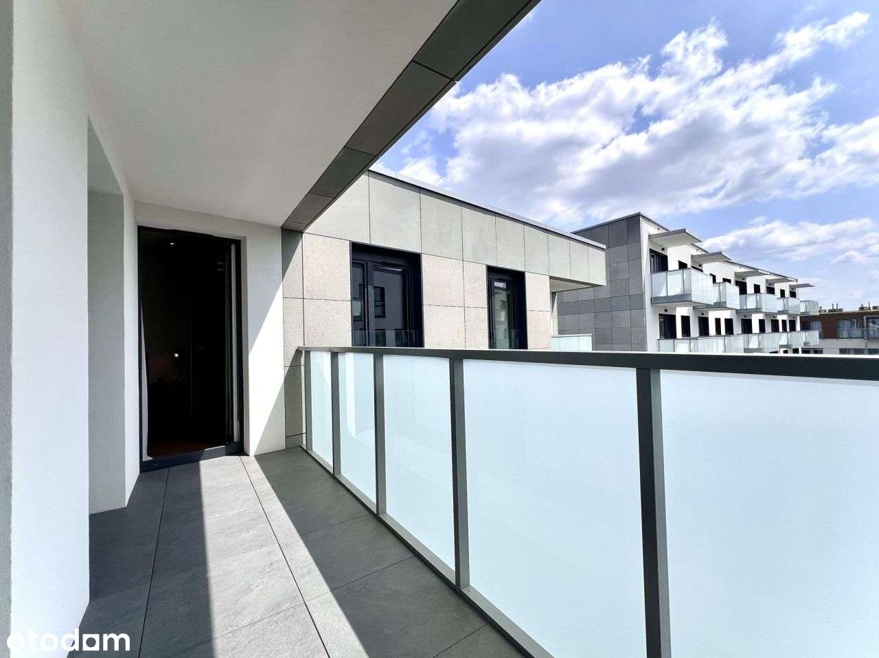 Apartament 3 pok. z balkonem, klimatyzacją i garażem – Cieszyńska-13