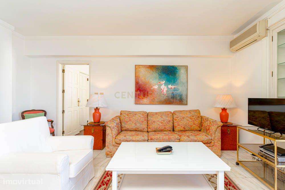 Apartamento T1 no Centro Histórico de Cascais com Vista Mar-14