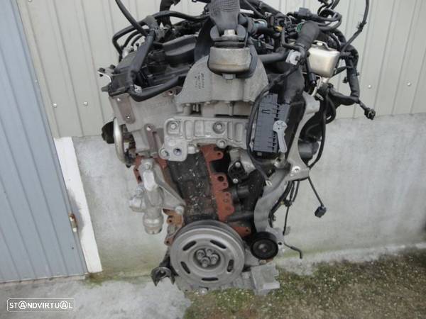 Motor Mercedes CLA com referencia OM651901 - 4