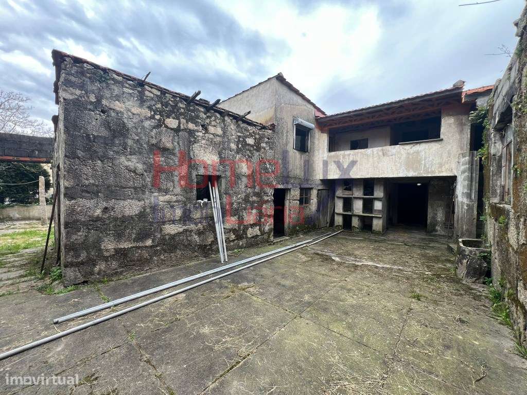 Terreno com Ruinas em Águas Santas-8