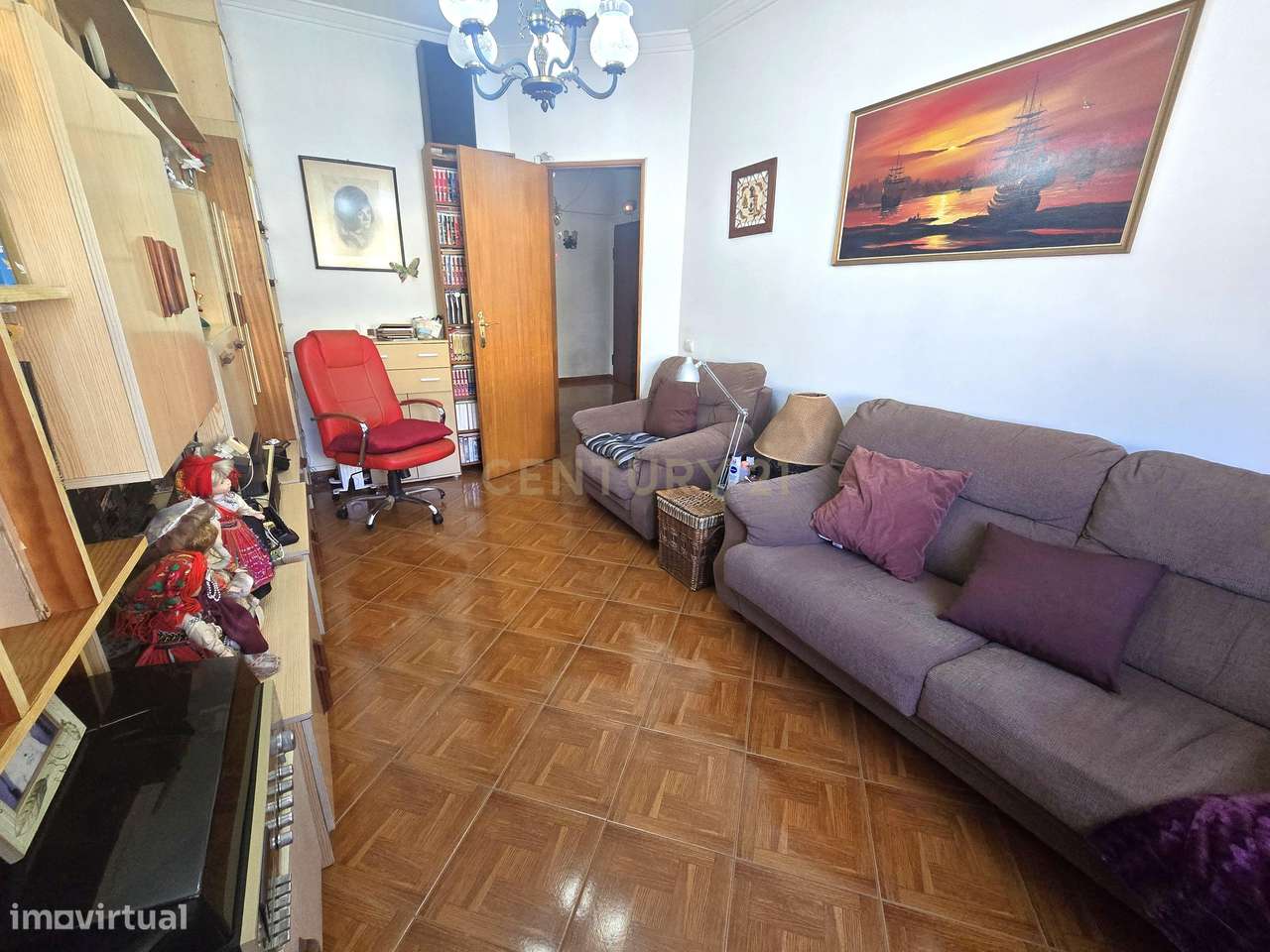Apartamento T3 com varandas e arrecadação-9