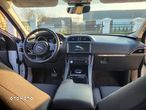 Jaguar F-Pace 2.0 i4D AWD Prestige - 12