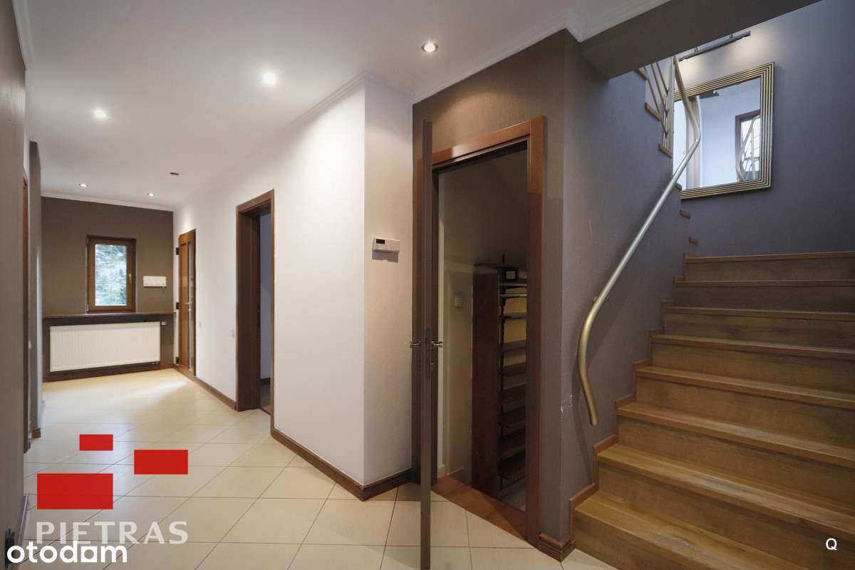 Komorniki, ul. Lipowa, dom z ogrodem-11