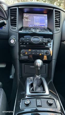 Infiniti Q70 3.0d S Premium - 11