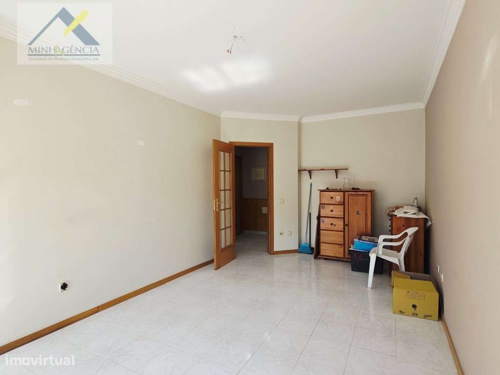 Apartamento T2 no Vale do Cobro em Setúbal-4
