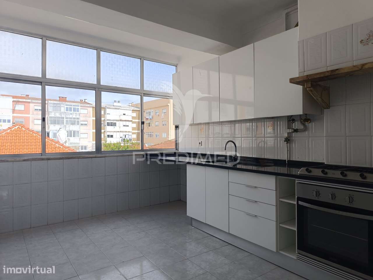Apartamento T2 Junto A Estacao Em Agualva