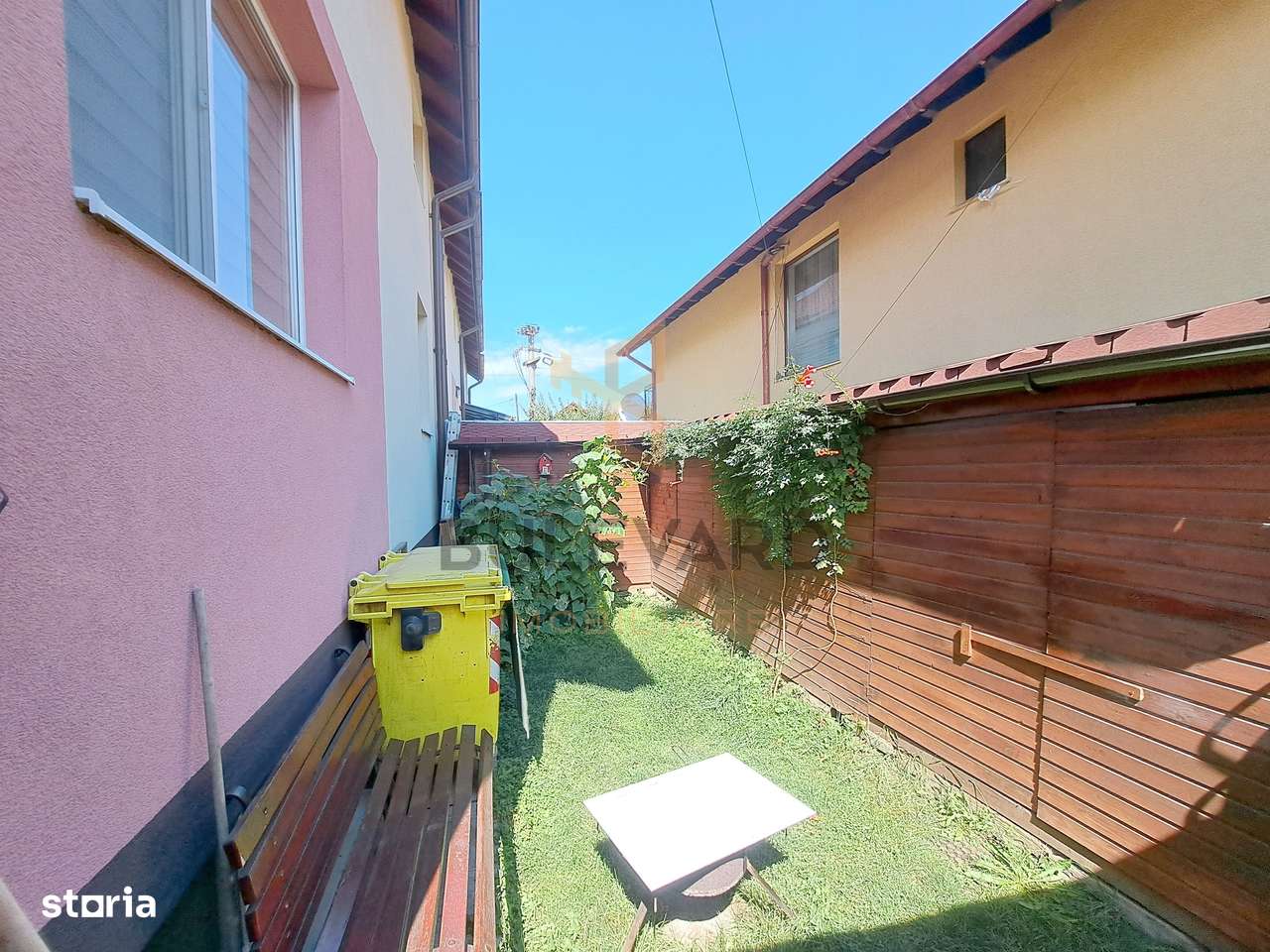 Comision 0! Casa 206 mp utili + pod 60 mp, 4 parcari, 304 mp teren - Imagine principală: 4/20