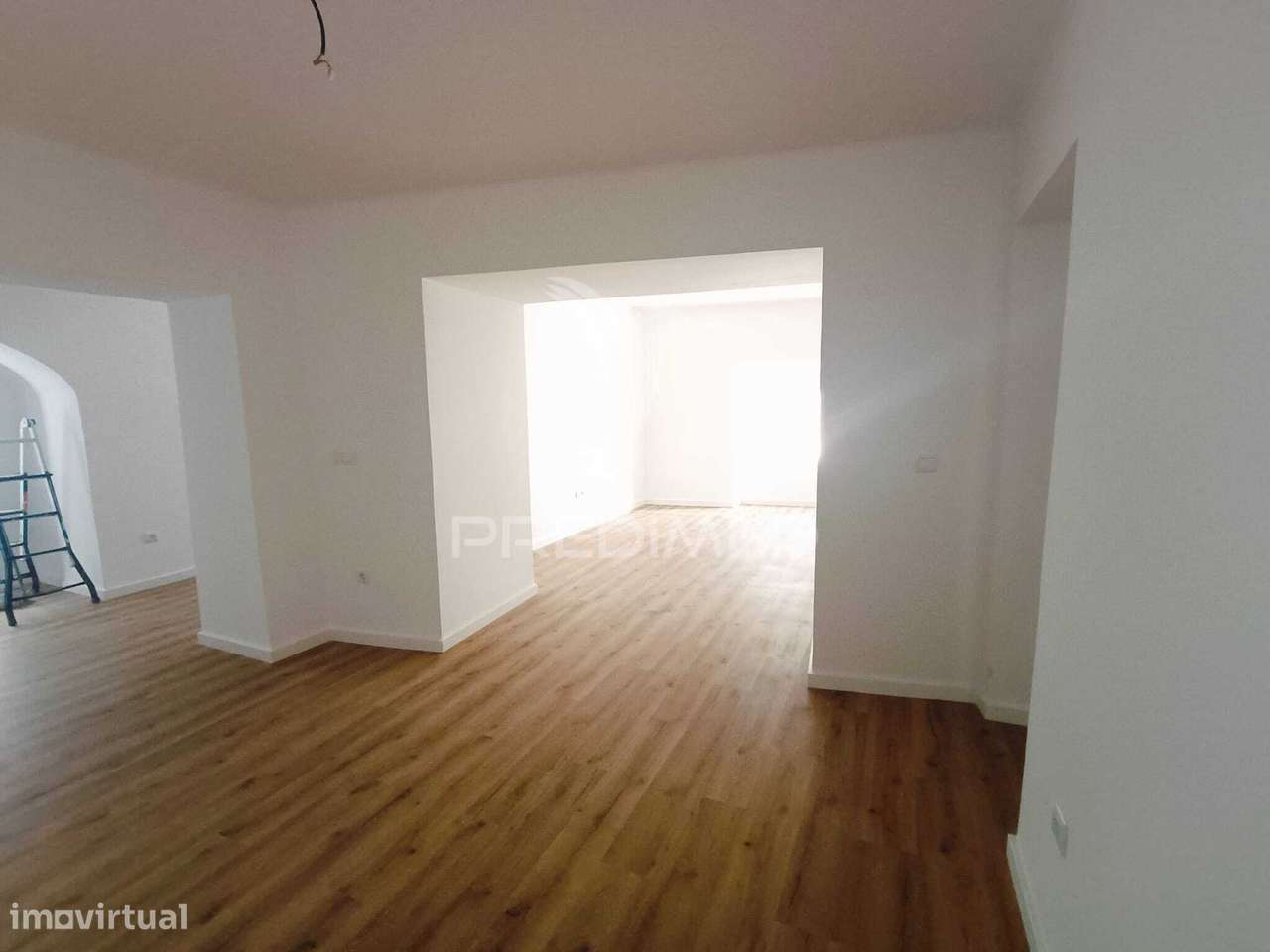 Apartamento T2 Totalmente Remodelado – Centro da Cidade - Grande imagem: 5/18