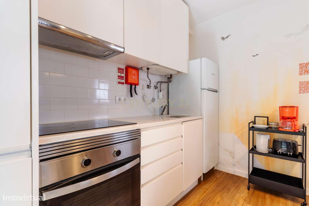 T0 + T1 Mobilados | Licença de AL | Prédio Reabilitado | Estrela / Cam-6